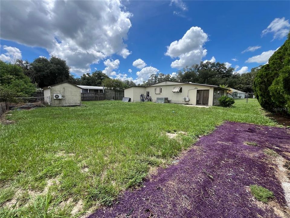 For Sale: $169,900 (2 beds, 1 baths, 768 Square Feet)