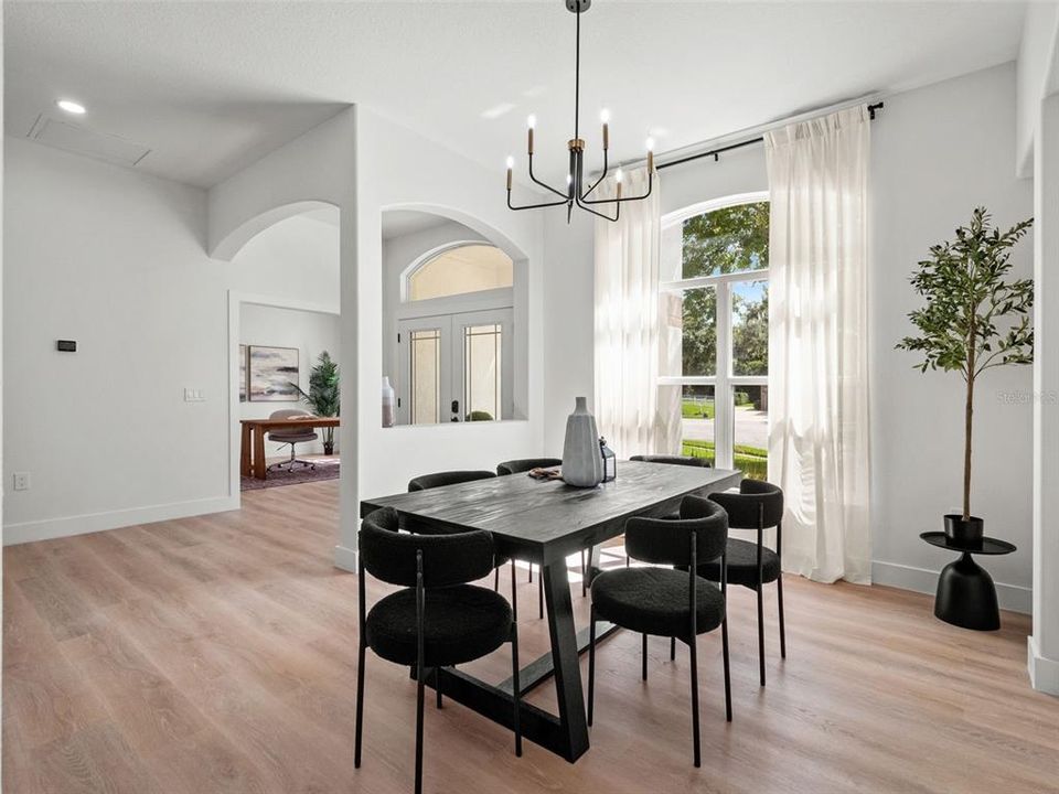 En Venta: $639,900 (5 camas, 3 baños, 3078 Pies cuadrados)
