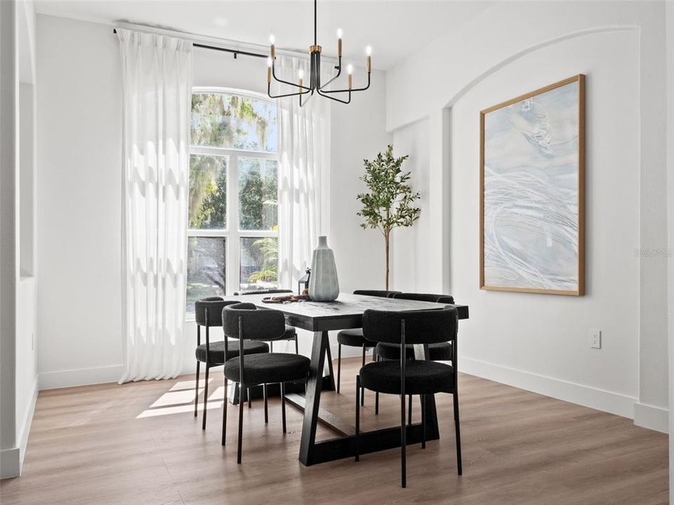 En Venta: $639,900 (5 camas, 3 baños, 3078 Pies cuadrados)
