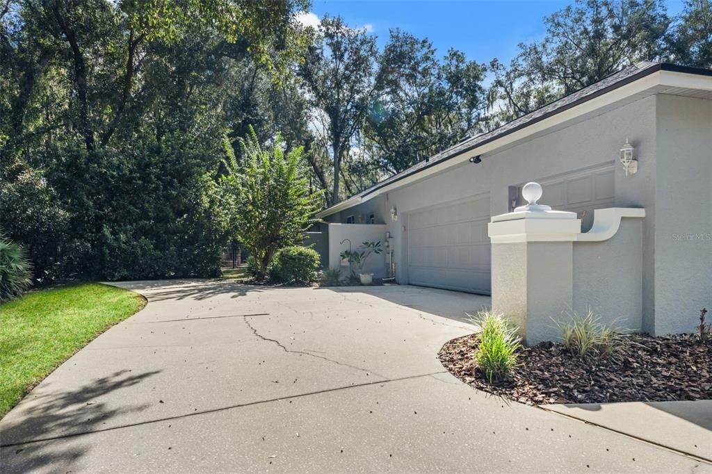 For Sale: $719,900 (3 beds, 3 baths, 2852 Square Feet)