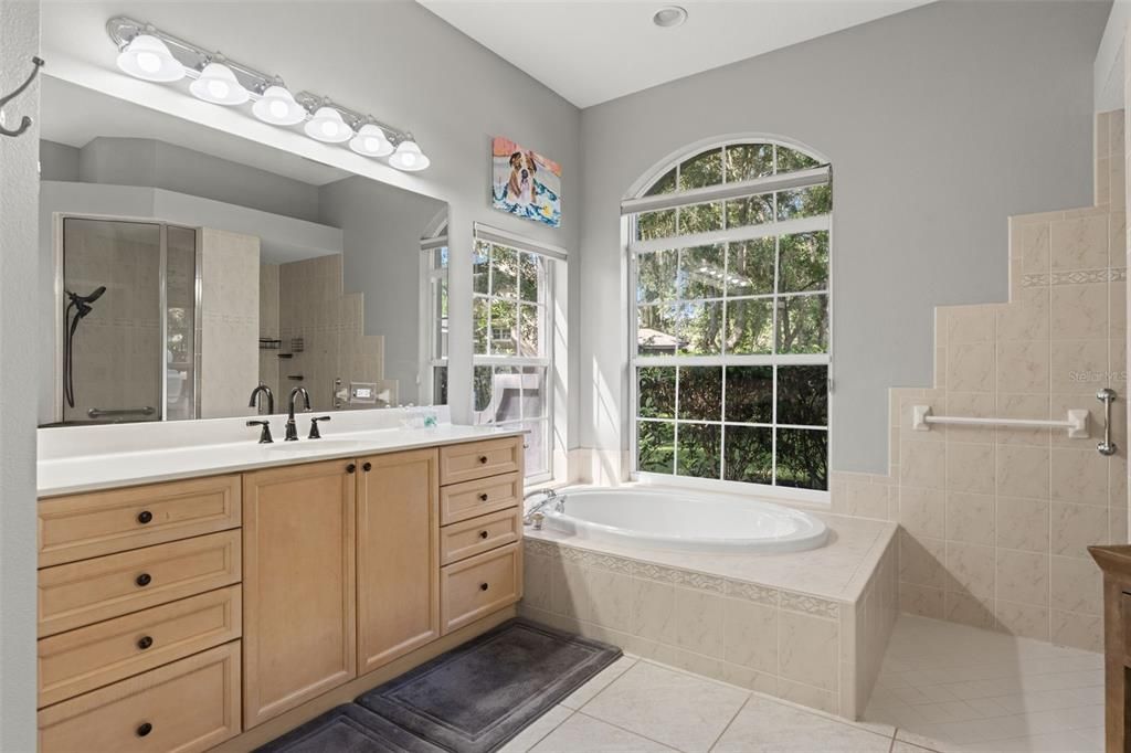 For Sale: $719,900 (3 beds, 3 baths, 2852 Square Feet)