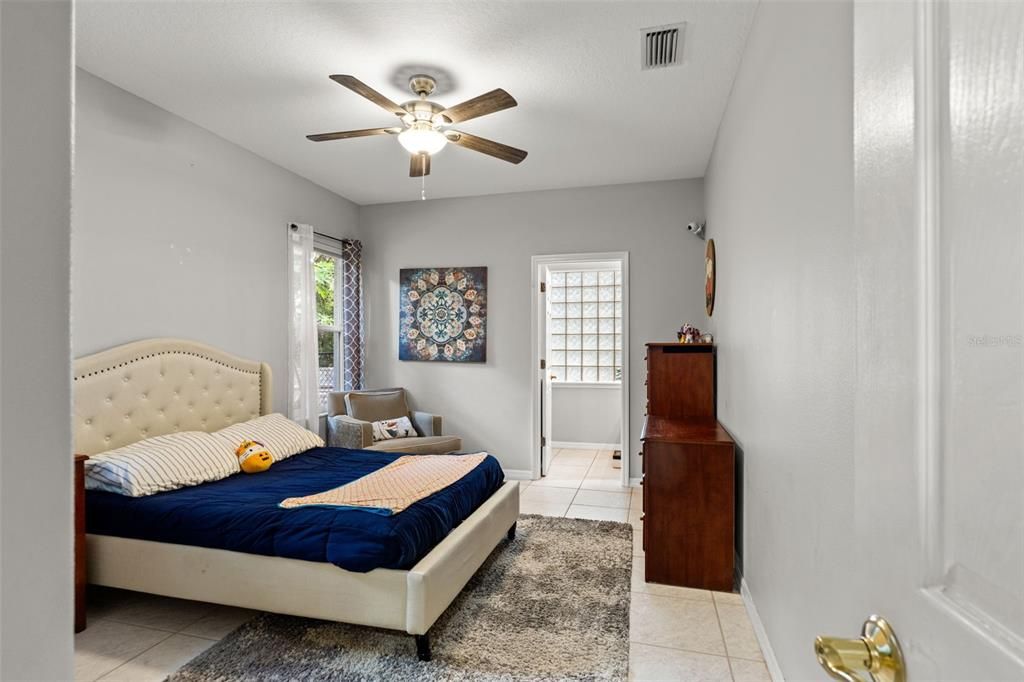 For Sale: $719,900 (3 beds, 3 baths, 2852 Square Feet)