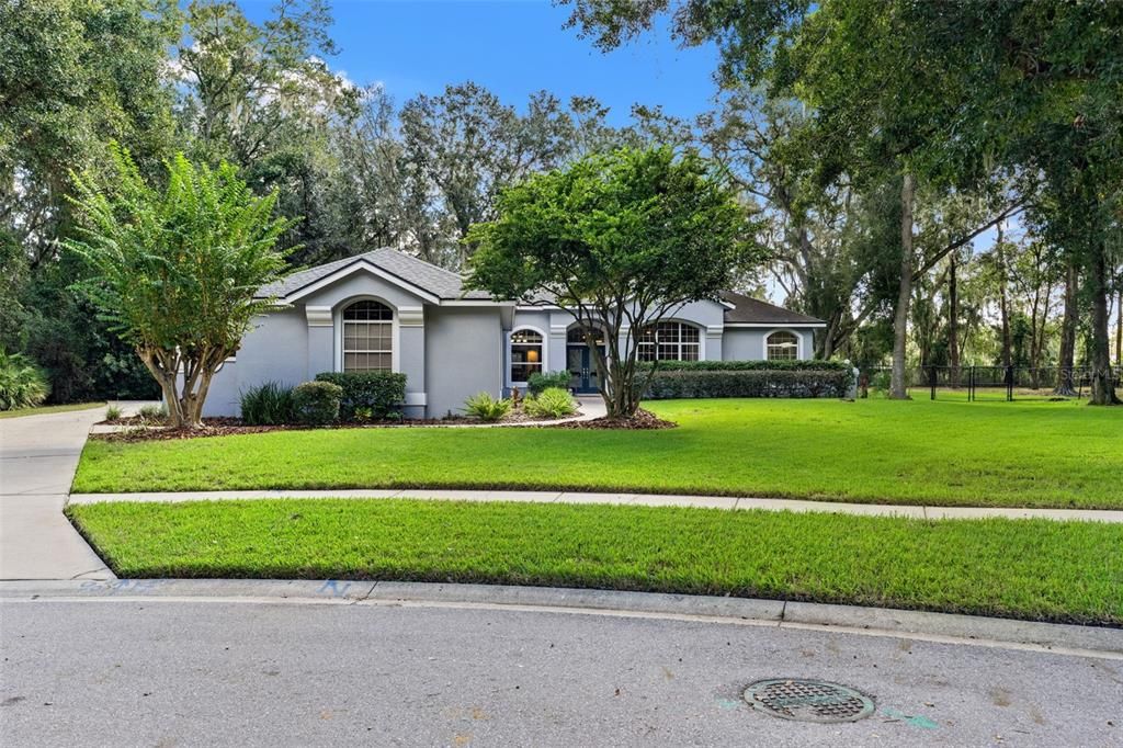 For Sale: $719,900 (3 beds, 3 baths, 2852 Square Feet)