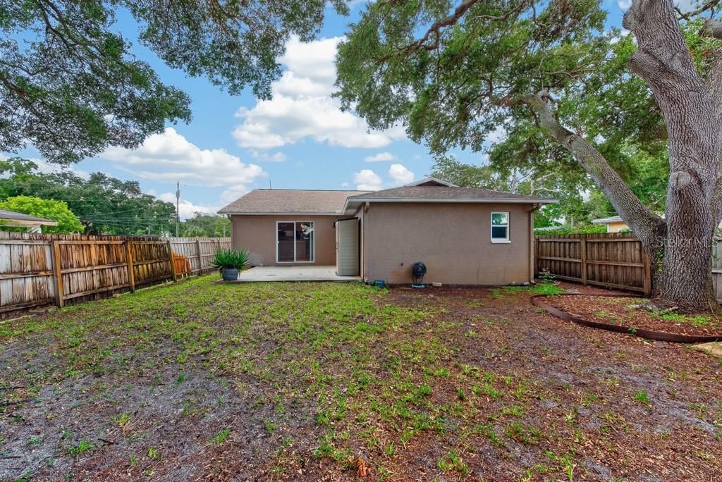 For Sale: $375,000 (3 beds, 2 baths, 1320 Square Feet)