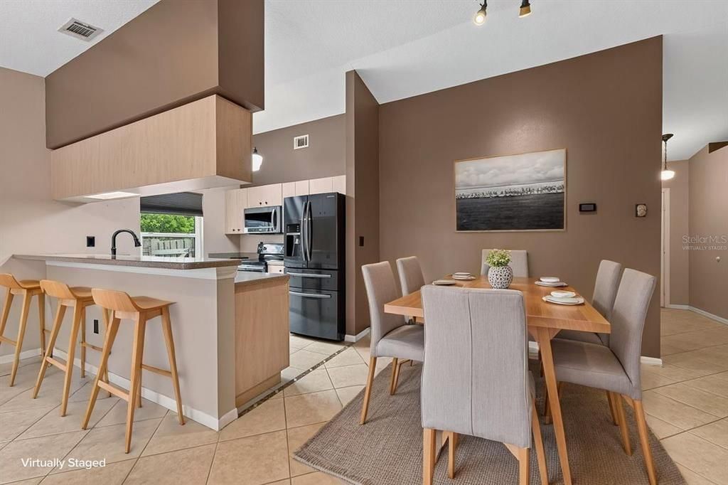 For Sale: $375,000 (3 beds, 2 baths, 1320 Square Feet)