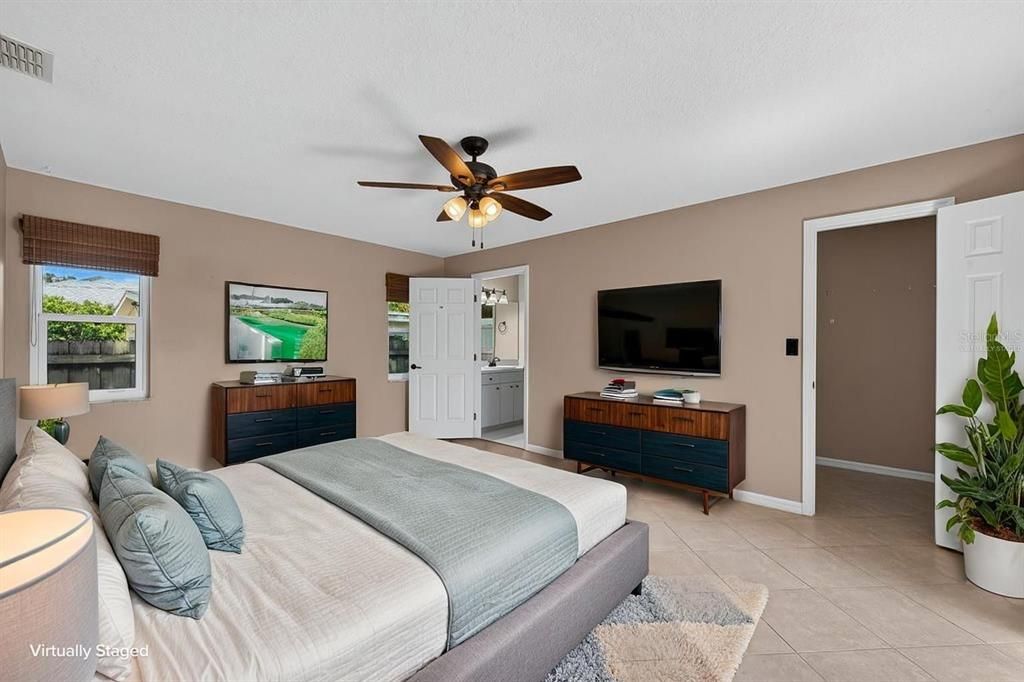 For Sale: $375,000 (3 beds, 2 baths, 1320 Square Feet)