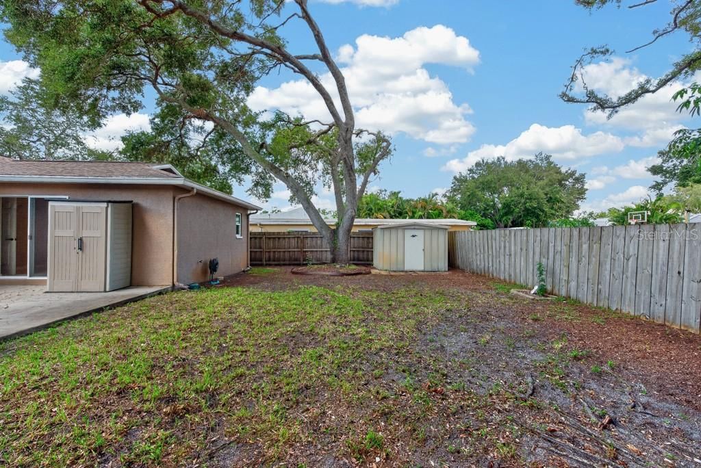 For Sale: $375,000 (3 beds, 2 baths, 1320 Square Feet)