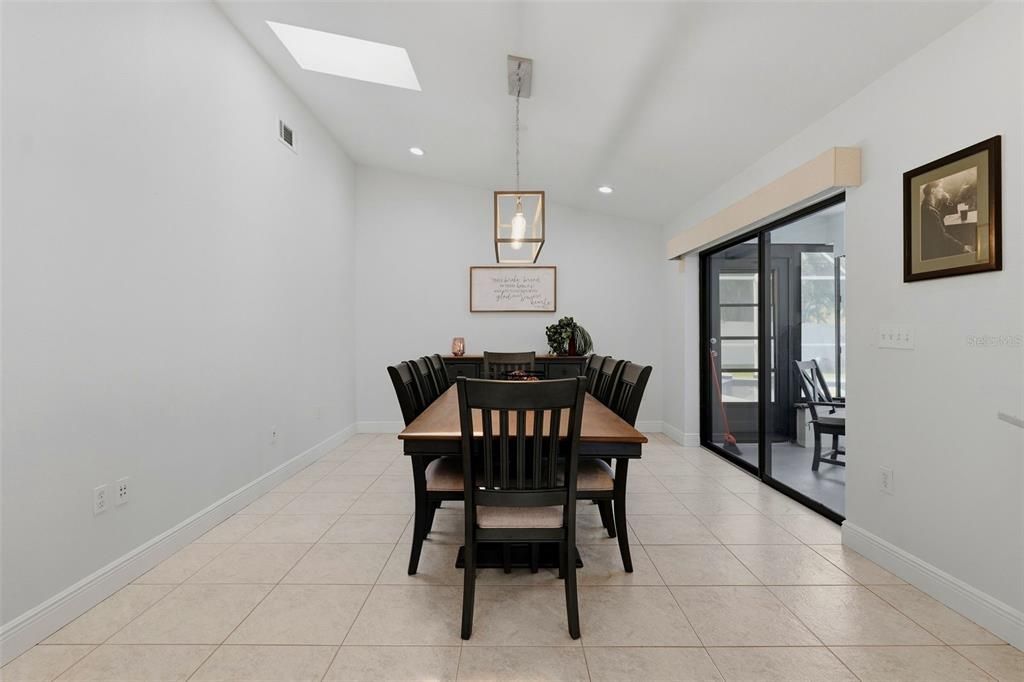 For Sale: $729,000 (3 beds, 2 baths, 1870 Square Feet)