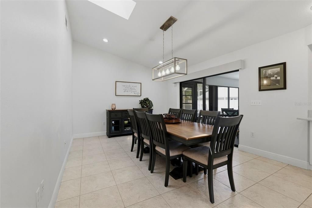 For Sale: $729,000 (3 beds, 2 baths, 1870 Square Feet)