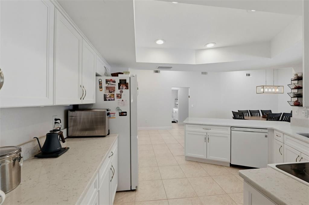 For Sale: $729,000 (3 beds, 2 baths, 1870 Square Feet)
