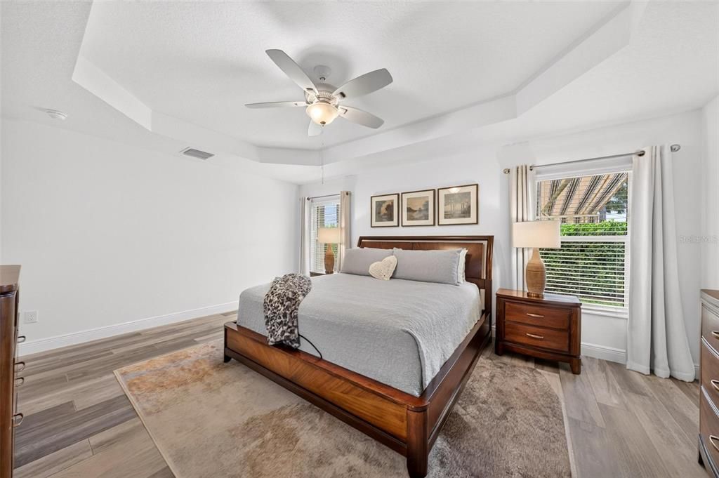 For Sale: $699,900 (3 beds, 2 baths, 2033 Square Feet)