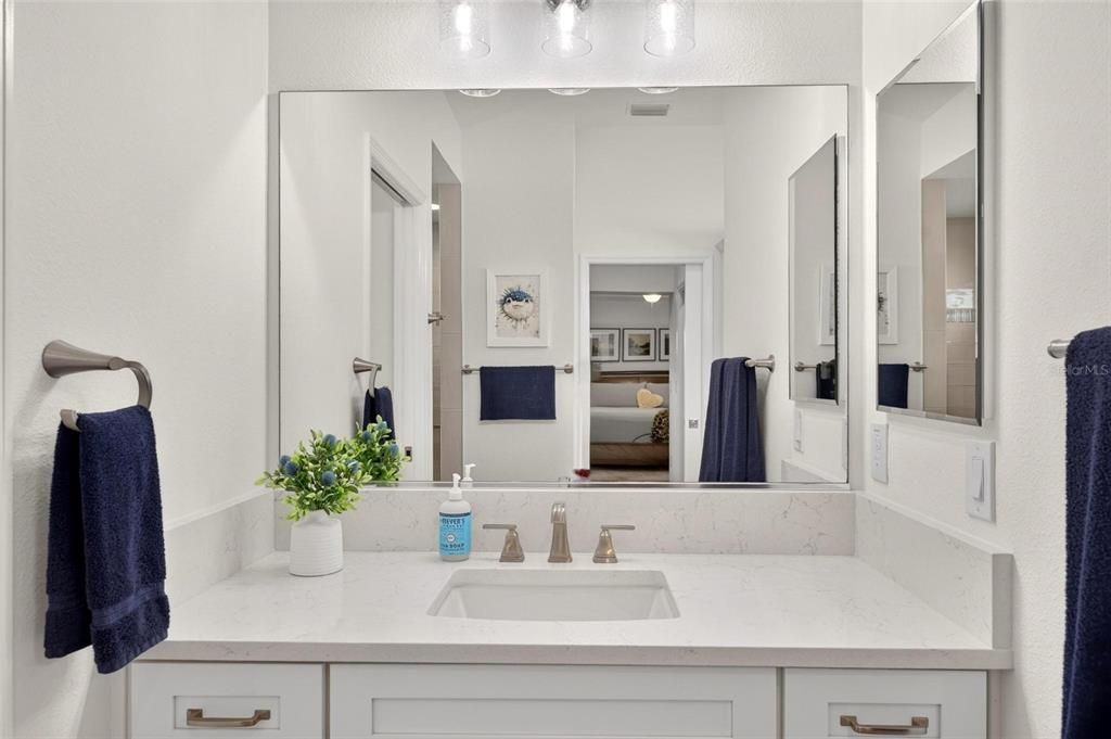 For Sale: $699,900 (3 beds, 2 baths, 2033 Square Feet)