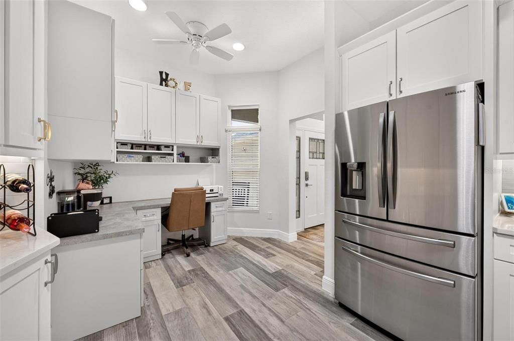 For Sale: $699,900 (3 beds, 2 baths, 2033 Square Feet)