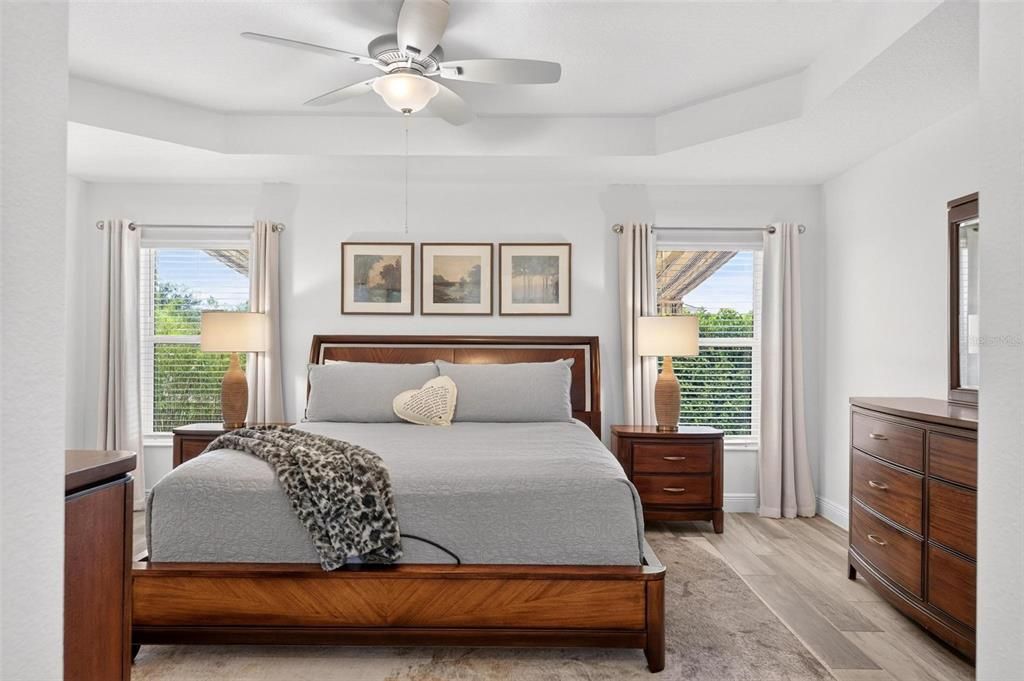 For Sale: $699,900 (3 beds, 2 baths, 2033 Square Feet)