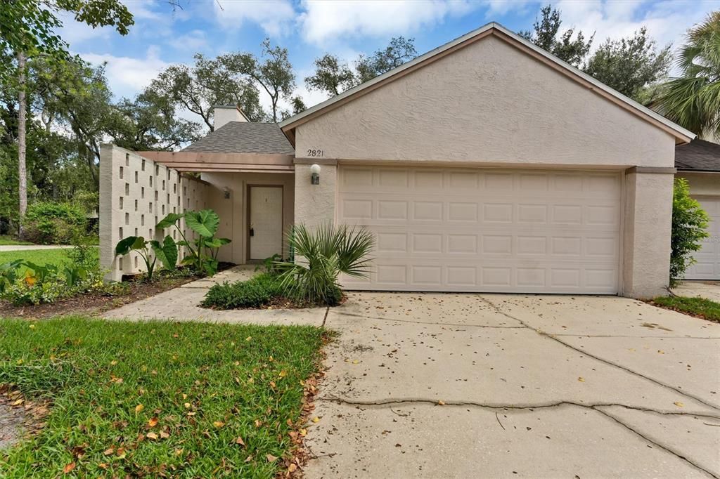 For Sale: $265,000 (3 beds, 2 baths, 1300 Square Feet)
