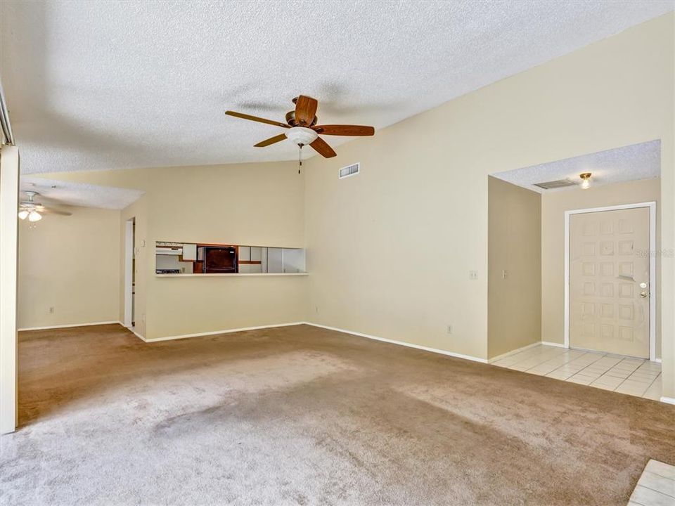 For Sale: $265,000 (3 beds, 2 baths, 1300 Square Feet)