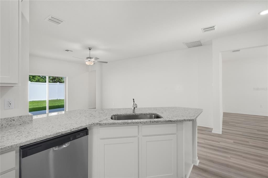 For Sale: $352,900 (3 beds, 2 baths, 1540 Square Feet)