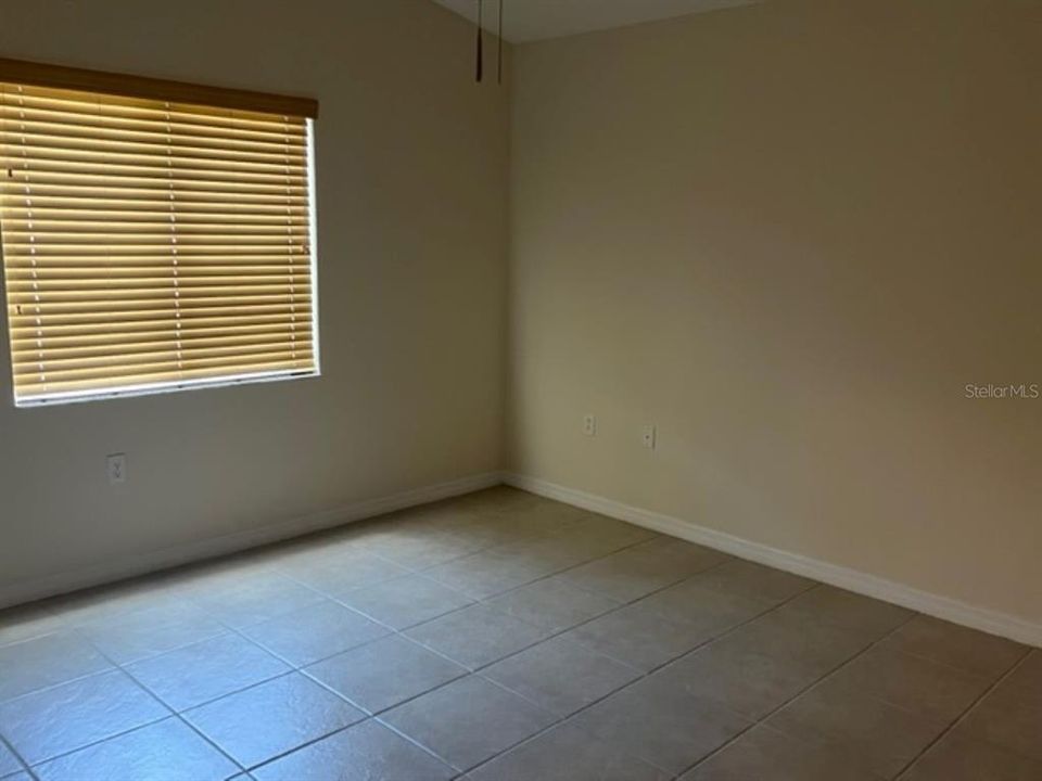 For Rent: $2,295 (3 beds, 3 baths, 1924 Square Feet)