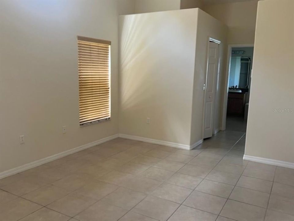 For Rent: $2,295 (3 beds, 3 baths, 1924 Square Feet)