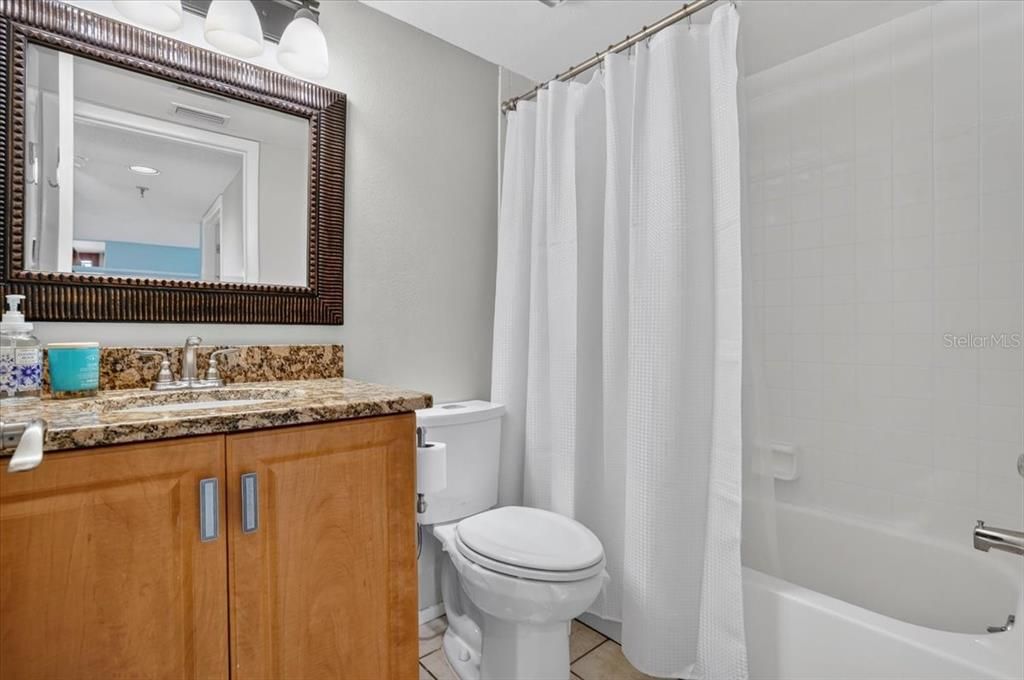 For Sale: $260,000 (2 beds, 2 baths, 1396 Square Feet)