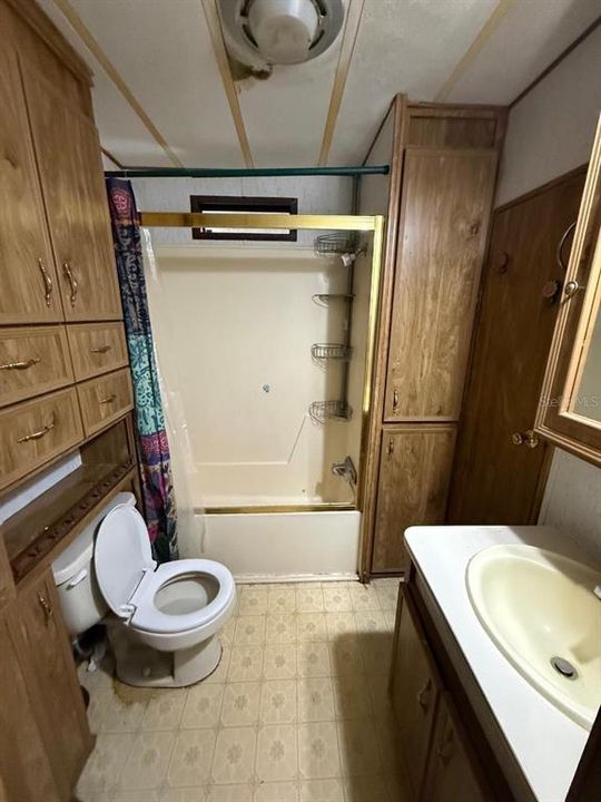 В аренду: $1,200 (1 спален, 1 ванн, 664 Квадратных фут)