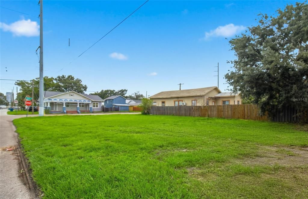 For Sale: $179,900 (0.11 acres)