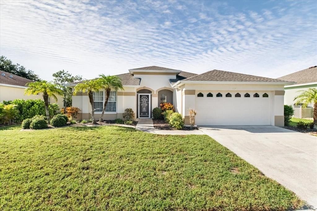 For Sale: $355,000 (3 beds, 2 baths, 1490 Square Feet)