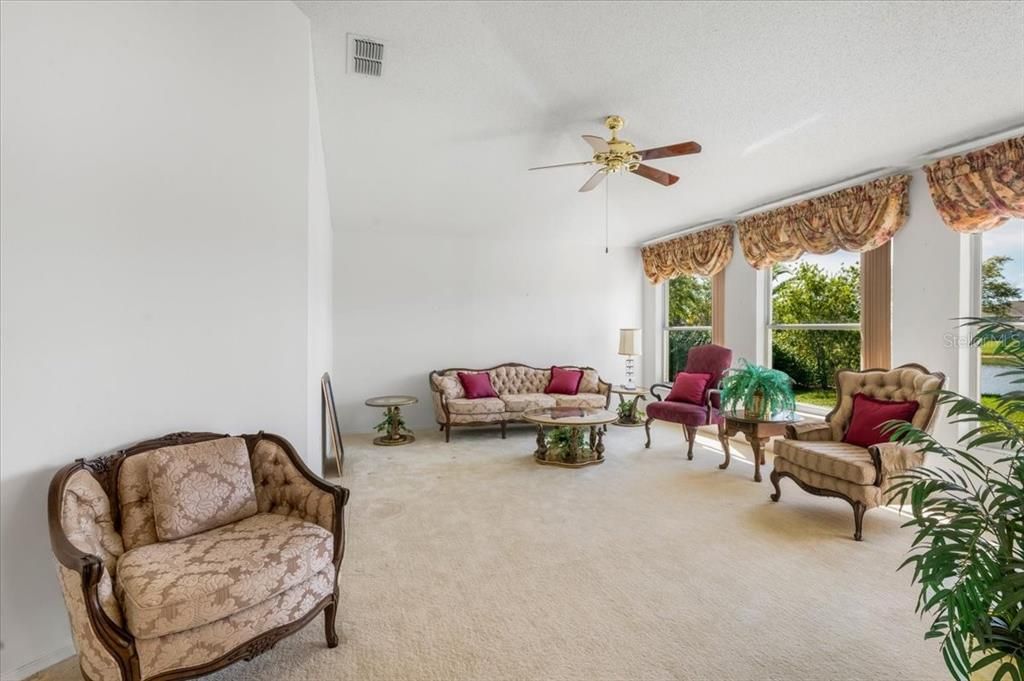 For Sale: $355,000 (3 beds, 2 baths, 1490 Square Feet)