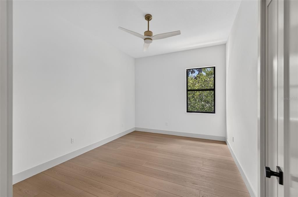 En Venta: $835,000 (4 camas, 4 baños, 2610 Pies cuadrados)