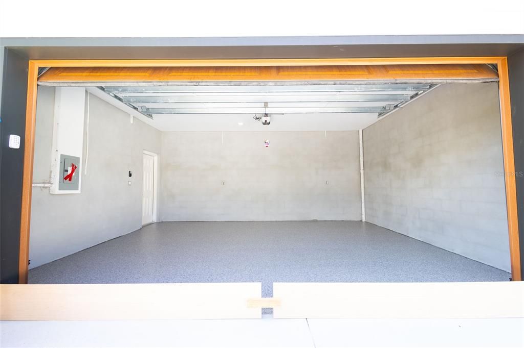 En Venta: $835,000 (4 camas, 4 baños, 2610 Pies cuadrados)