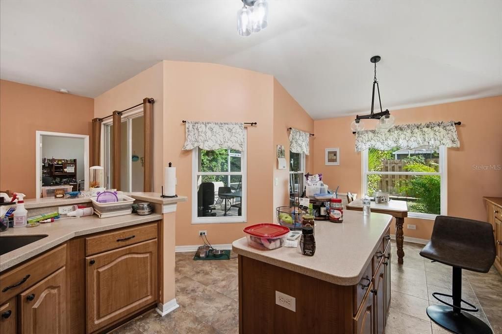 For Sale: $463,900 (4 beds, 2 baths, 1852 Square Feet)