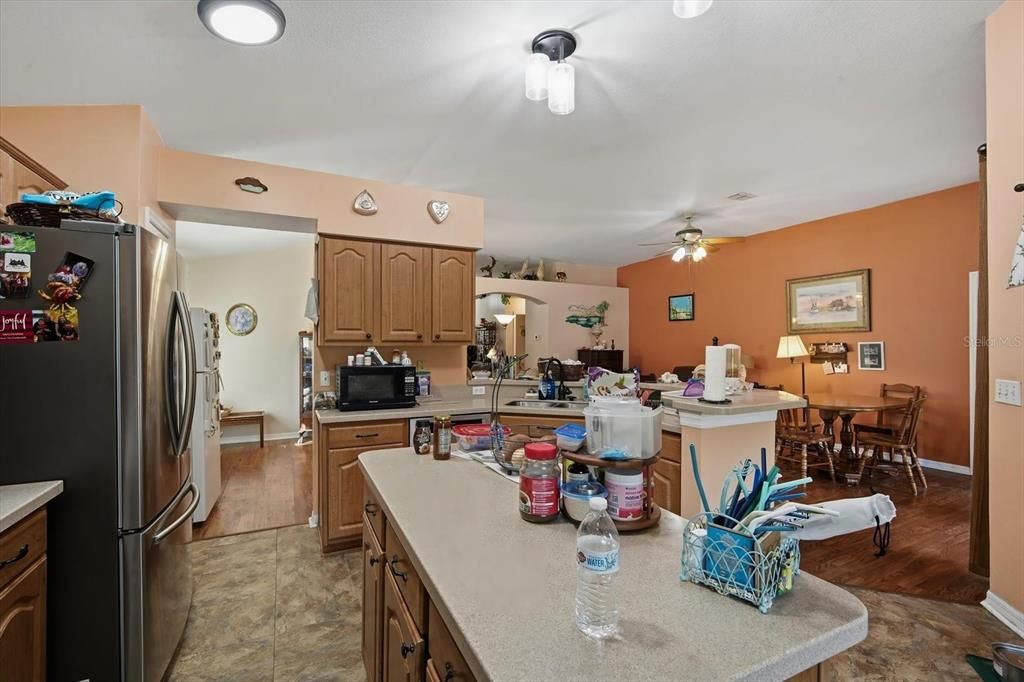 For Sale: $463,900 (4 beds, 2 baths, 1852 Square Feet)