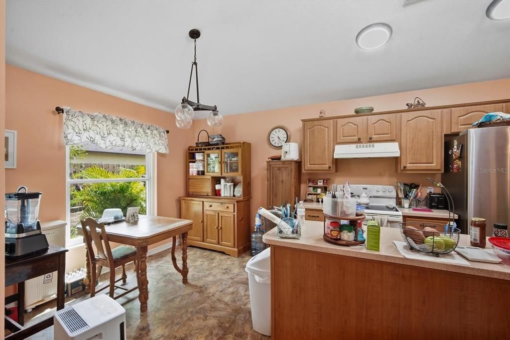 For Sale: $463,900 (4 beds, 2 baths, 1852 Square Feet)
