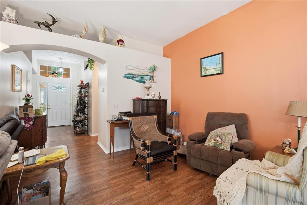 For Sale: $463,900 (4 beds, 2 baths, 1852 Square Feet)