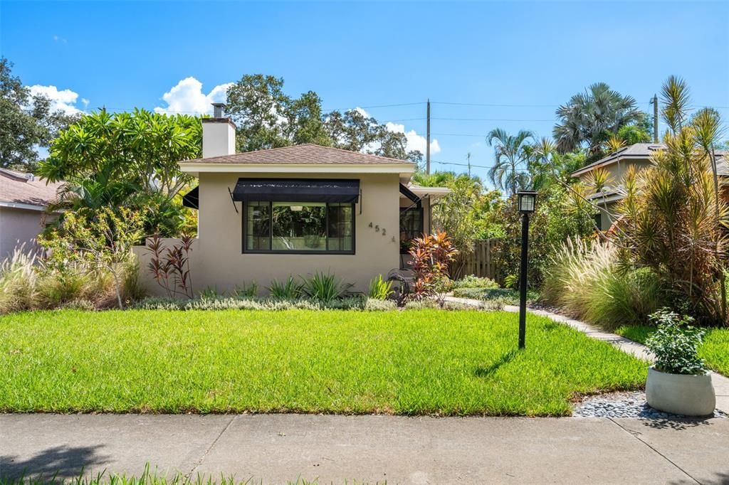 Activo con contrato: $775,000 (2 camas, 2 baños, 1400 Pies cuadrados)
