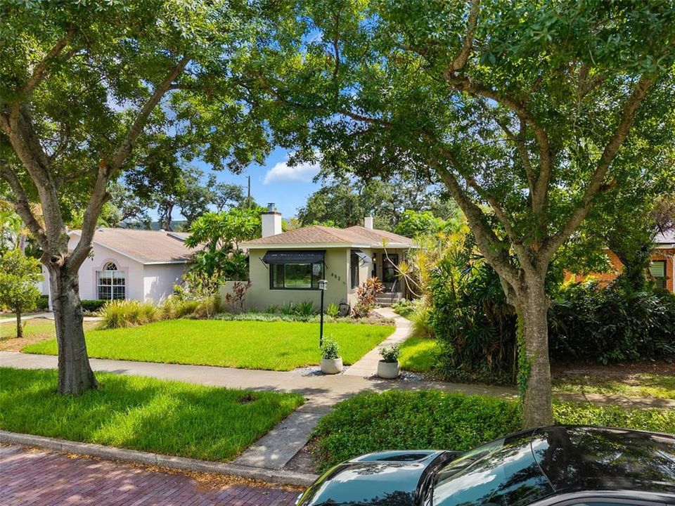 Activo con contrato: $775,000 (2 camas, 2 baños, 1400 Pies cuadrados)
