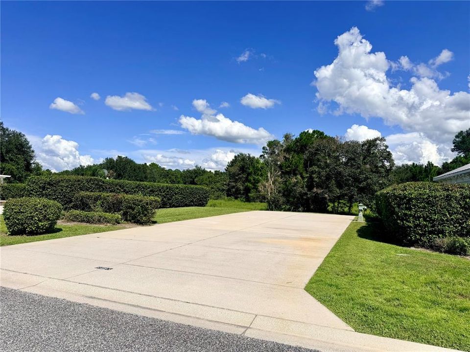 На продажу: $79,900 (0.12 acres)