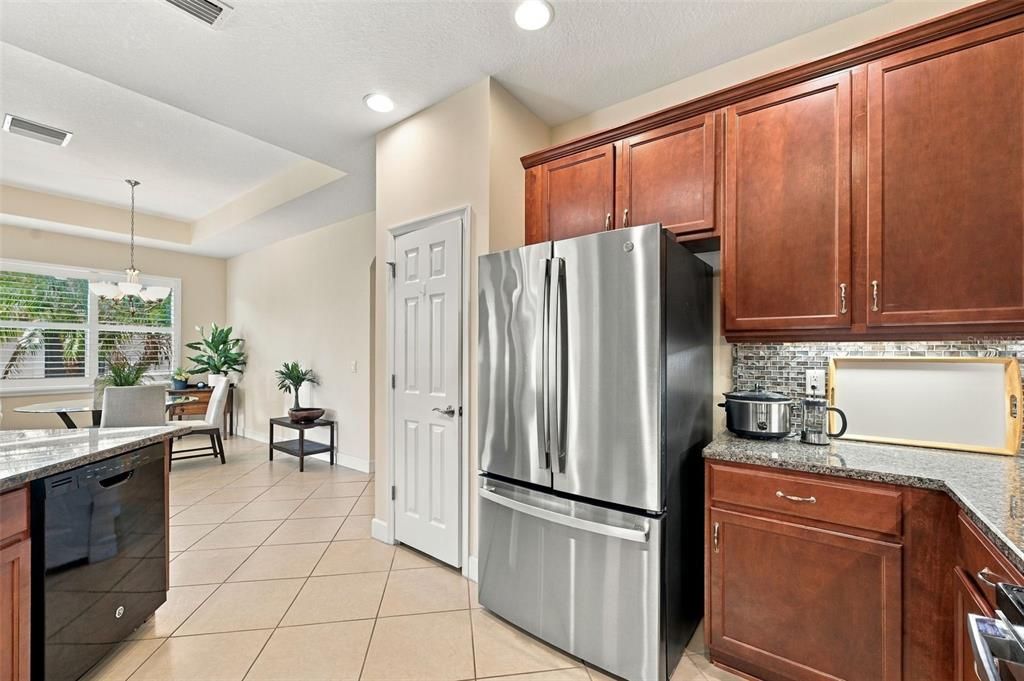 En Venta: $359,900 (3 camas, 2 baños, 1862 Pies cuadrados)