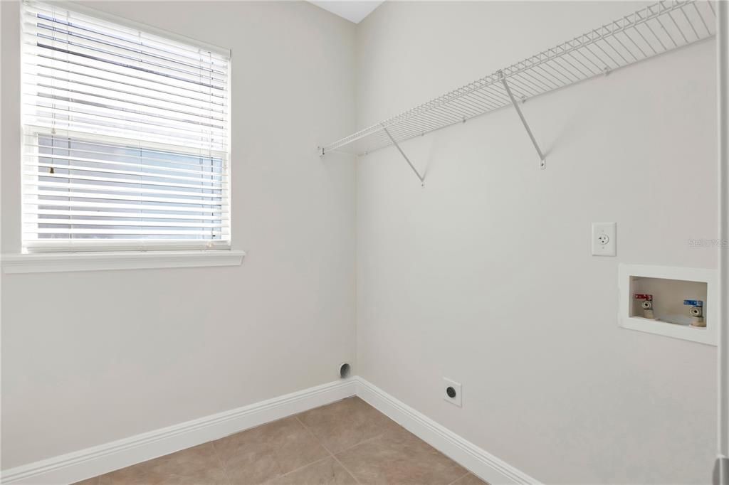For Rent: $3,500 (3 beds, 2 baths, 1964 Square Feet)