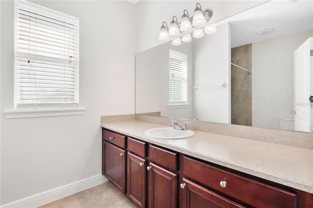 For Rent: $3,500 (3 beds, 2 baths, 1964 Square Feet)