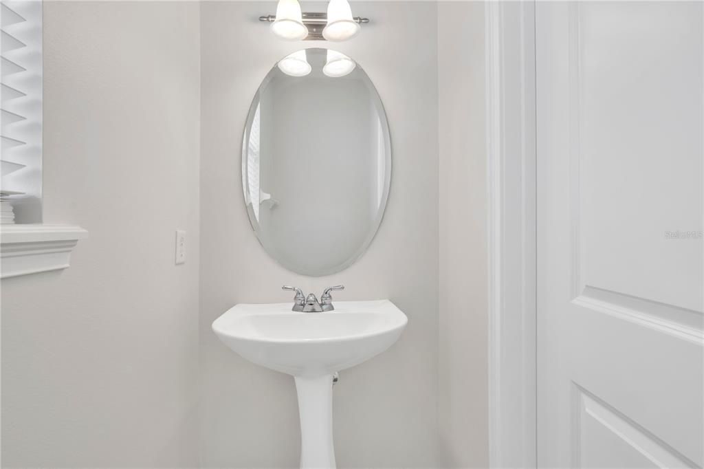 For Rent: $3,500 (3 beds, 2 baths, 1964 Square Feet)