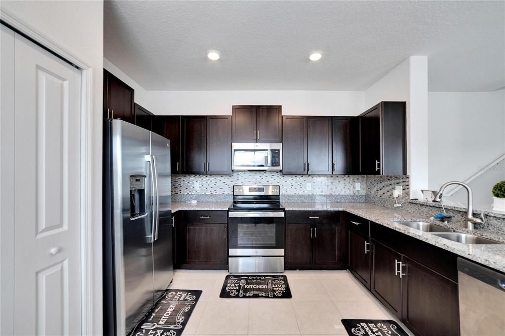 En Venta: $260,000 (2 camas, 2 baños, 1642 Pies cuadrados)