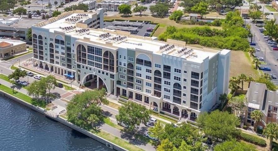 For Sale: $379,999 (2 beds, 2 baths, 1627 Square Feet)