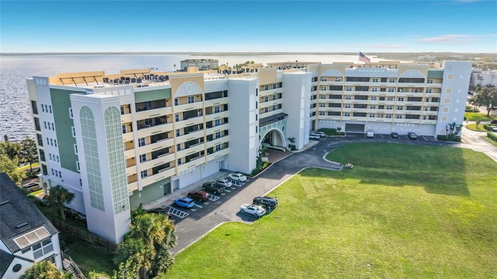 For Sale: $379,999 (2 beds, 2 baths, 1627 Square Feet)