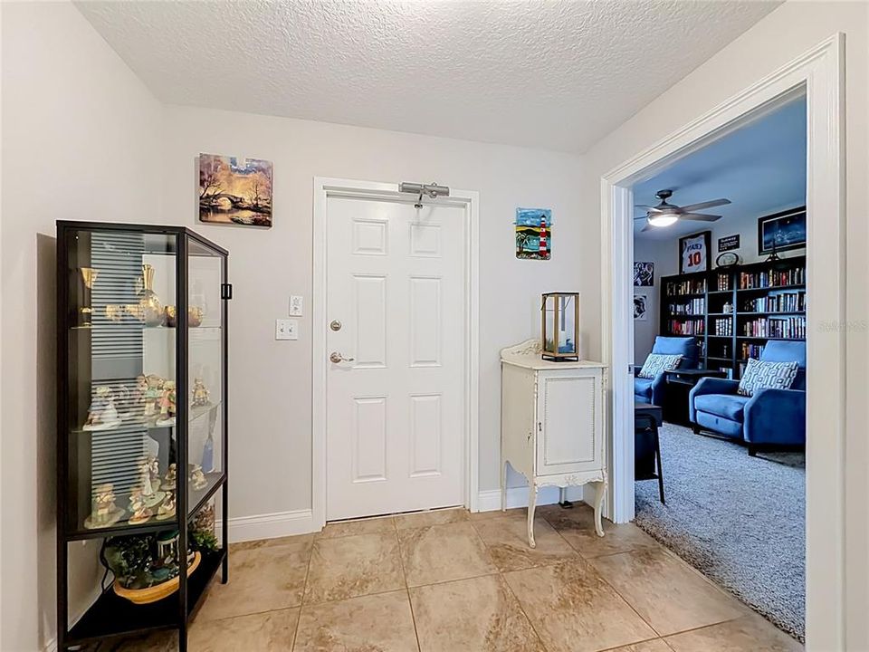 For Sale: $379,999 (2 beds, 2 baths, 1627 Square Feet)
