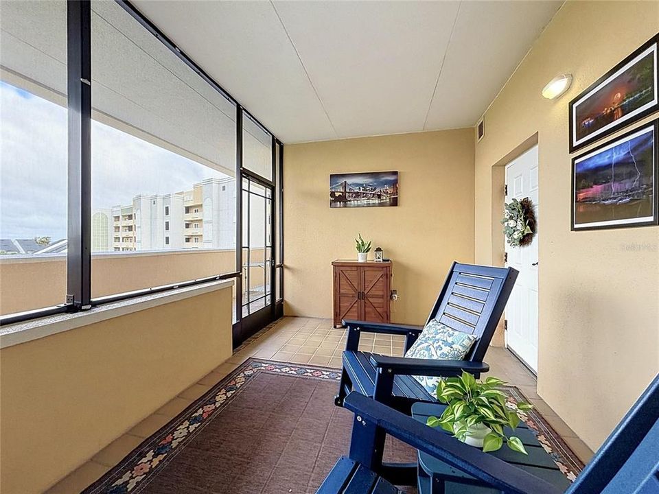 For Sale: $379,999 (2 beds, 2 baths, 1627 Square Feet)