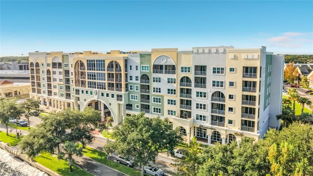 For Sale: $379,999 (2 beds, 2 baths, 1627 Square Feet)