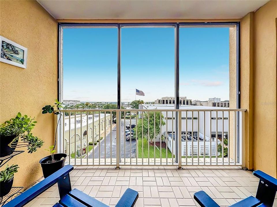 For Sale: $379,999 (2 beds, 2 baths, 1627 Square Feet)