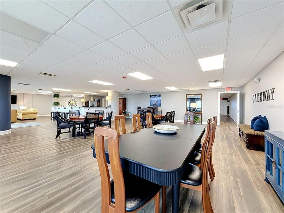 For Sale: $379,999 (2 beds, 2 baths, 1627 Square Feet)