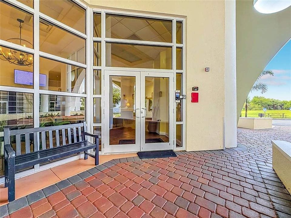 For Sale: $379,999 (2 beds, 2 baths, 1627 Square Feet)